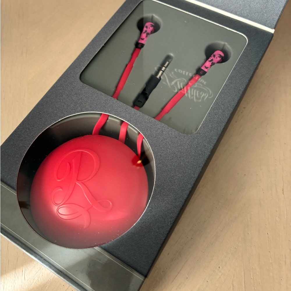Ruthless Collective Miami Ink Earbuds set